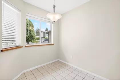 Kitchen Photo of 206 20675 118 Avenue, Maple Ridge, BC