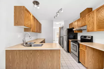 Pantry Photo of 206 20675 118 Avenue, Maple Ridge, BC