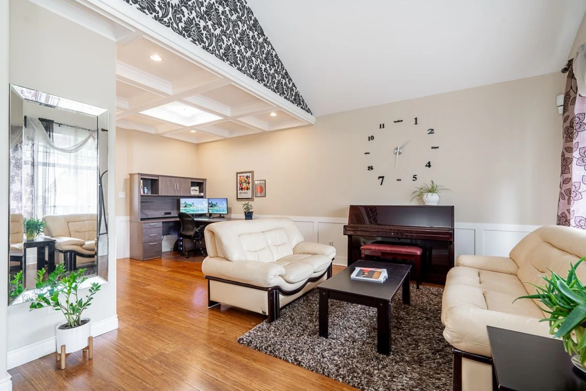 Living Room Photo of 35496 Strathcona Court, Abbotsford, BC