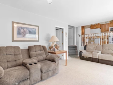 Primary Bedroom Photo of 336 Chestnut Avenue, Harrison Hot Springs, BC