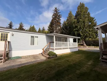 Loft / Bonus Room Photo of 8 5575 Mason Road, Sechelt, BC