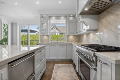 Breakfast Nook Photo of 15507 37a Avenue, Surrey, BC