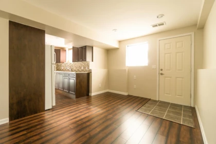 Basement Recreation Room Photo of 7158 208a Street, Langley, BC