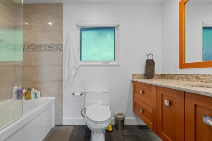 Guest Bathroom Photo of 707 E Braemar Road, North Vancouver, BC