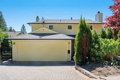 707 E Braemar Road, North Vancouver, BC, North Vancouver — Single Family Residence for sale