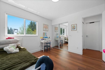 Loft / Bonus Room Photo of 707 E Braemar Road, North Vancouver, BC