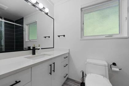 Powder Room Photo of 707 E Braemar Road, North Vancouver, BC