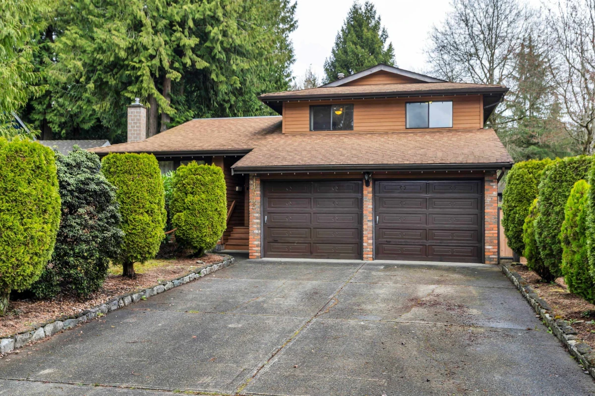 Family Room Photo of 14543 91b Avenue, Surrey, BC