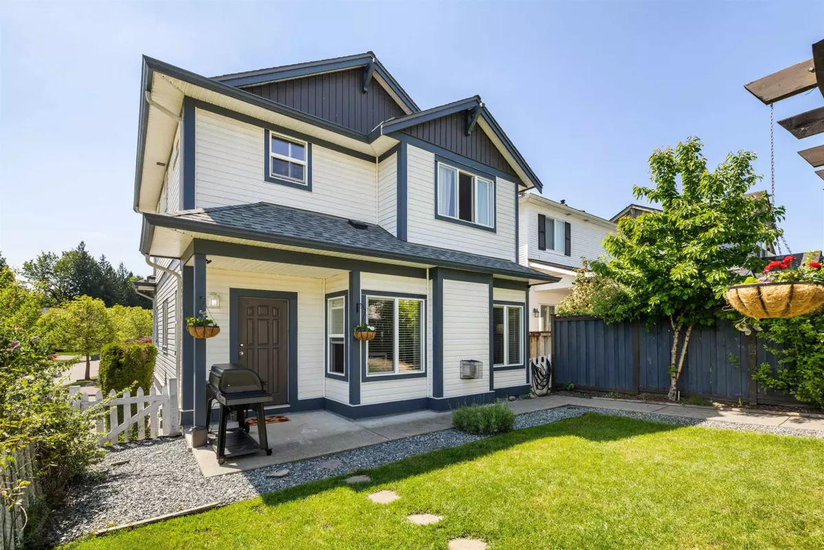 Family Room Photo of 4330 Bill Reid Terrace, Abbotsford, BC