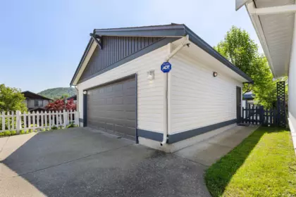4330 Bill Reid Terrace, Abbotsford, BC, Abbotsford — Single Family Residence for sale