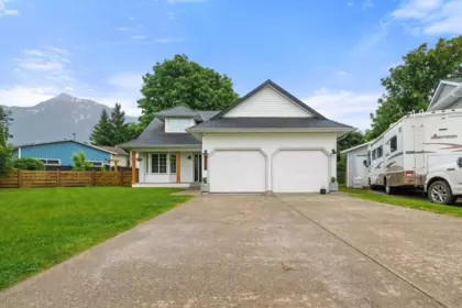7238 Gerrit Place, Agassiz, BC, Agassiz — Single Family Residence for sale