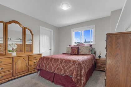 Laundry Room Photo of 8733 162a Street, Surrey, BC