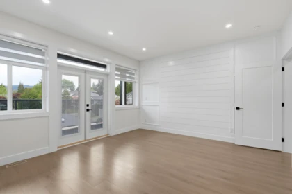 Entry Foyer Photo of 8222 Bowyer Drive, Mission, BC