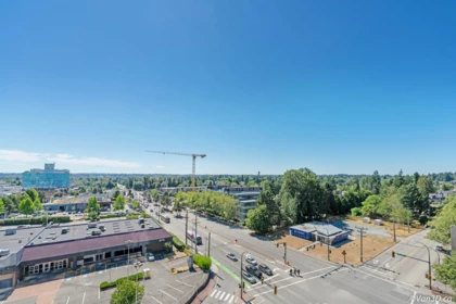 1101 13615 Fraser Highway, Surrey, BC, Surrey — Apartment/Condo for sale