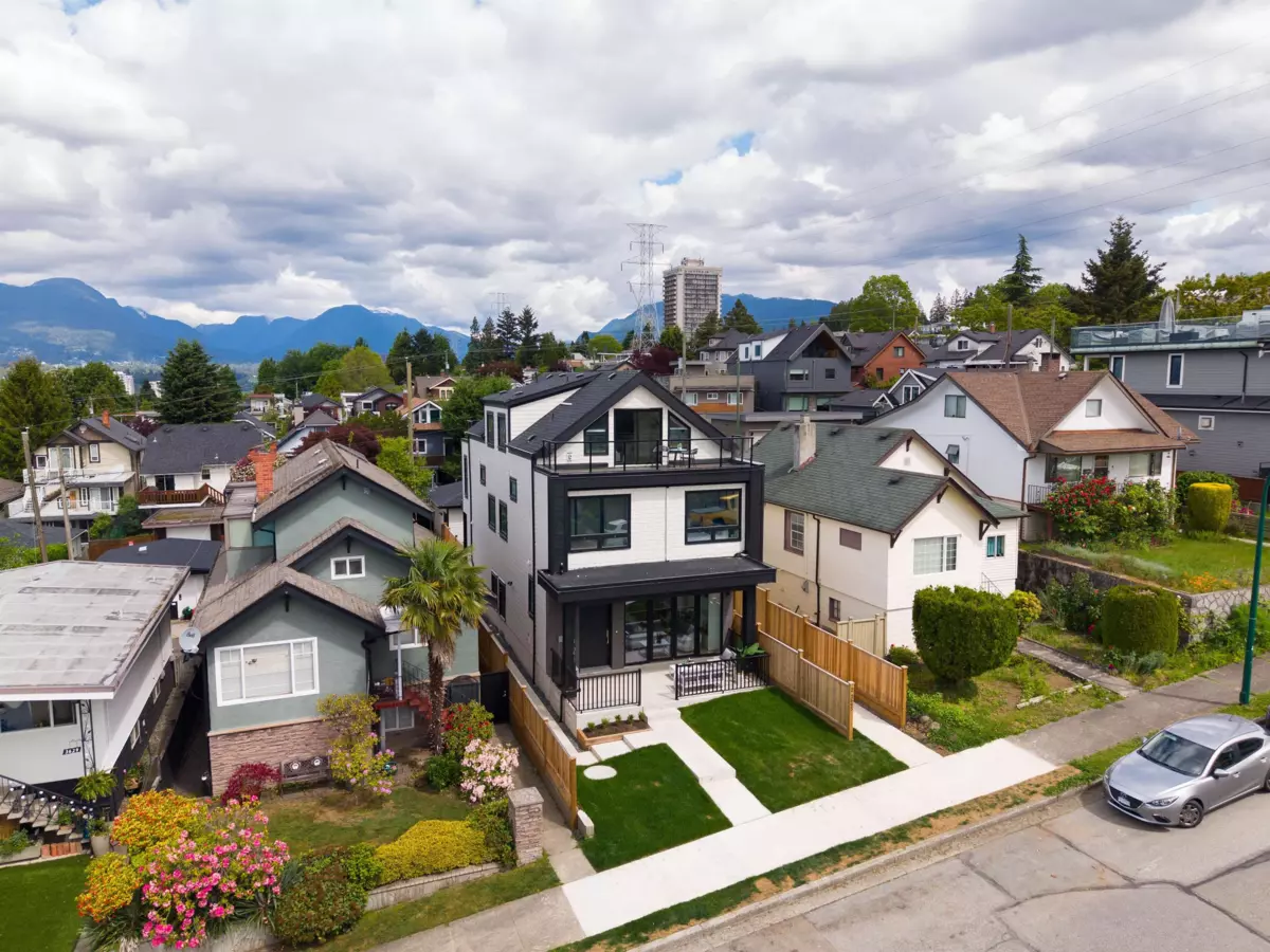 Exterior Rear Photo of 1 3645 Dundas Street, Vancouver, BC