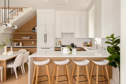 Breakfast Nook Photo of 1 3645 Dundas Street, Vancouver, BC