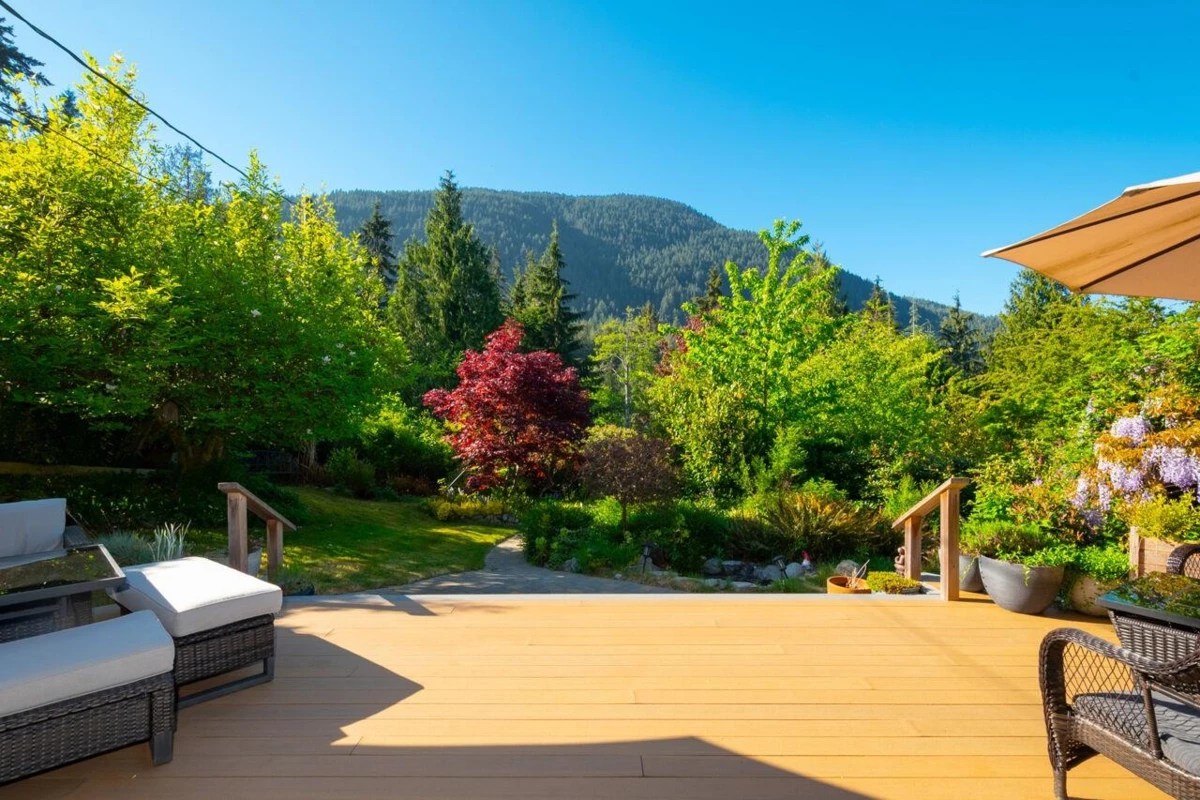 Family Room Photo of 1177 Adams Road, Bowen Island, BC