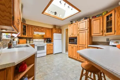 Breakfast Nook Photo of 19618 41a Avenue, Langley, BC