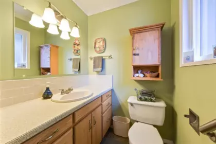 Guest Bathroom Photo of 19618 41a Avenue, Langley, BC