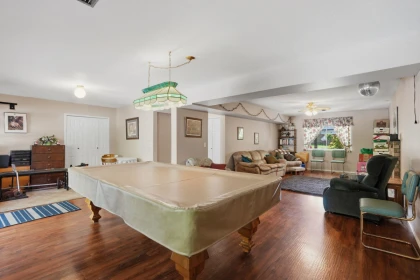 Entry Foyer Photo of 14287 73a Avenue, Surrey, BC