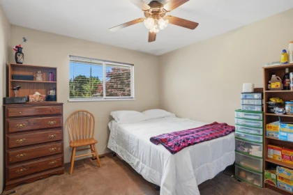 Office / Den Photo of 14287 73a Avenue, Surrey, BC