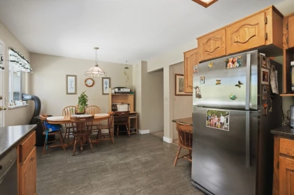 Walk-In Closet Photo of 14287 73a Avenue, Surrey, BC