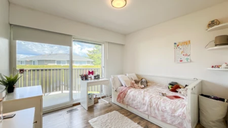 Hallway Photo of 69 10600 No. 4 Road, Richmond, BC