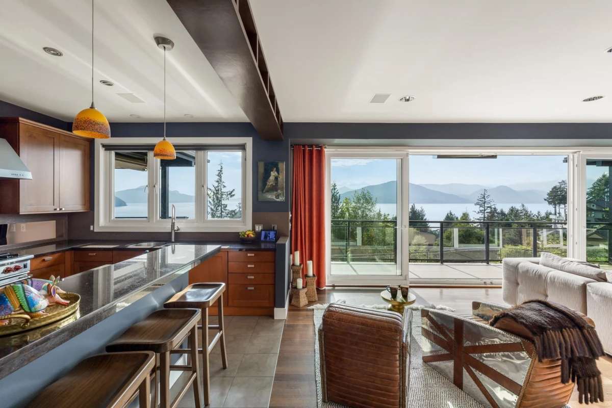 Living Room Photo of 75 Tidewater Way, Lions Bay, BC