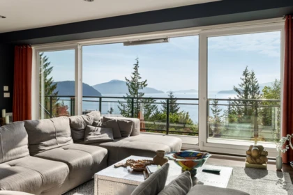 Kitchen Photo of 75 Tidewater Way, Lions Bay, BC
