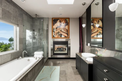 Powder Room Photo of 75 Tidewater Way, Lions Bay, BC