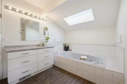 Laundry Room Photo of 6117 W Boundary Drive, Surrey, BC
