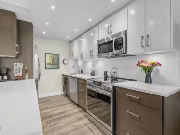 521 666 Leg In Boot Square, Vancouver, BC, Vancouver — Apartment/Condo for sale