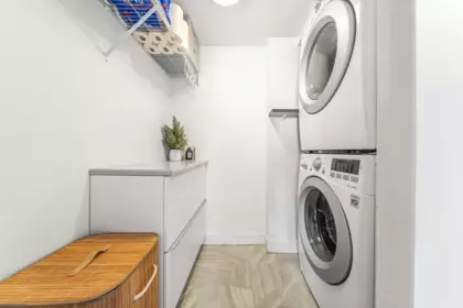 Mudroom Photo of 1705 612 Fifth Avenue, New Westminster, BC