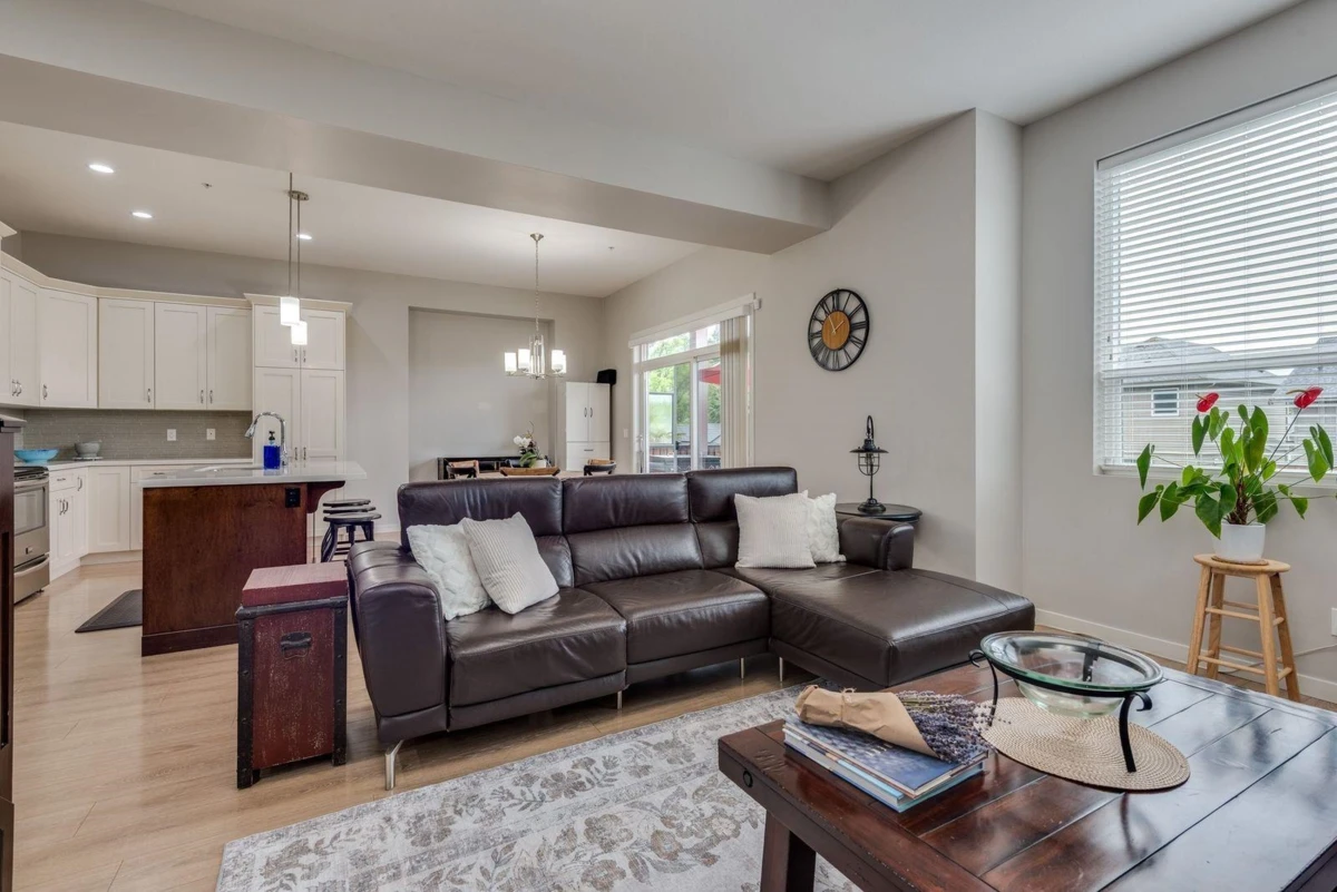 Dining Area Photo of 24406 113 Avenue, Maple Ridge, BC