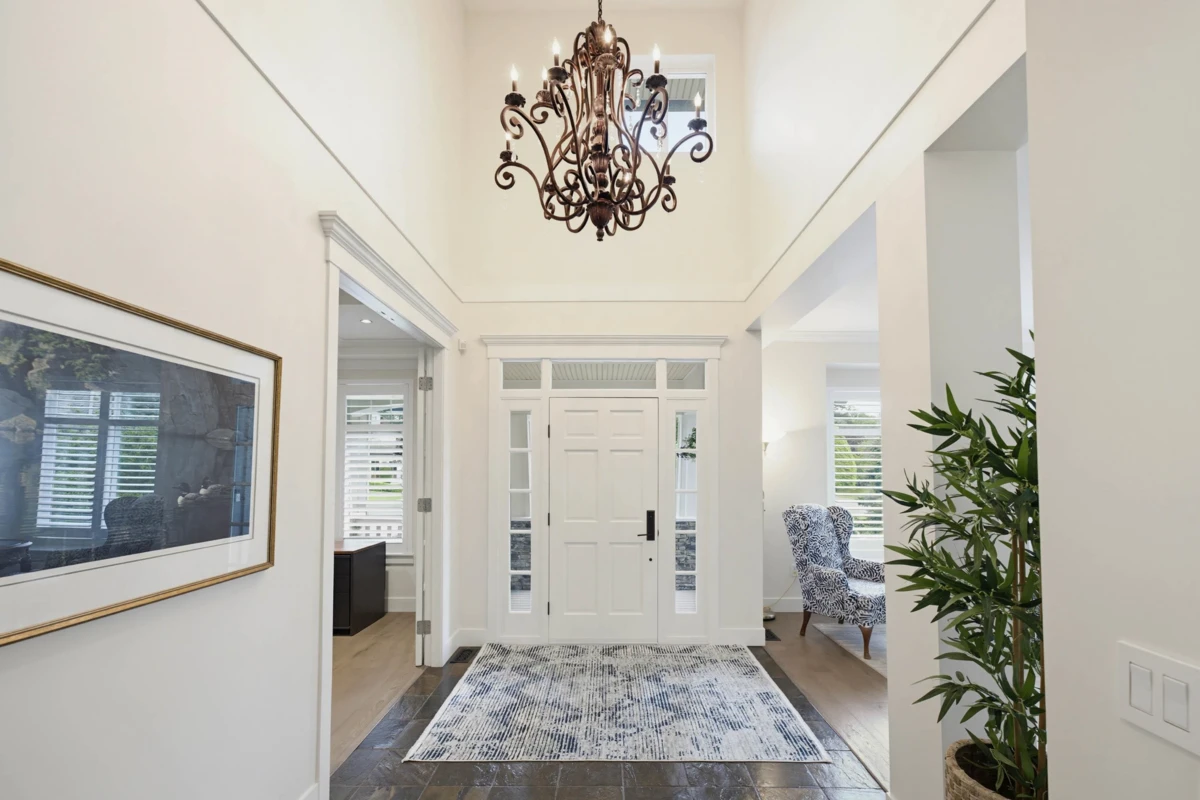 Dining Area Photo of 2276 Chantrell Park Drive, Surrey, BC
