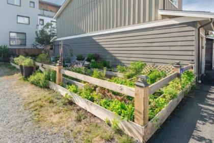 Front Yard Photo of 9 39752 Government Road, Squamish, BC