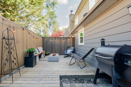 Outdoor Patio Photo of 9 39752 Government Road, Squamish, BC