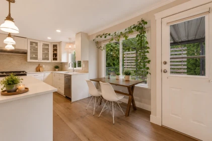 Breakfast Nook Photo of 6928 182a Street, Surrey, BC