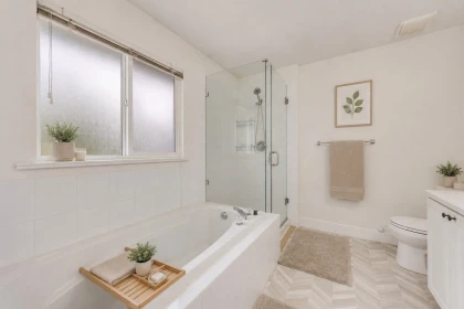 Guest Bathroom Photo of 6928 182a Street, Surrey, BC