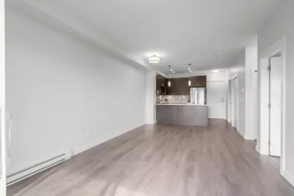 Pantry Photo of 304 33886 Pine Street, Abbotsford, BC