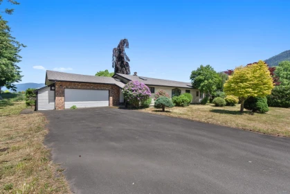 38531 Old Yale Road, Abbotsford, BC, Abbotsford — Single Family Residence for sale