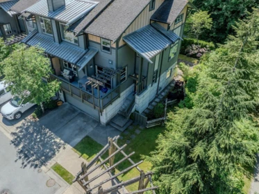 1162 Village Green Way, Squamish, BC, Squamish — Half Duplex for sale