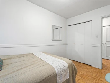 Powder Room Photo of 5 140 E 20th Street, North Vancouver, BC
