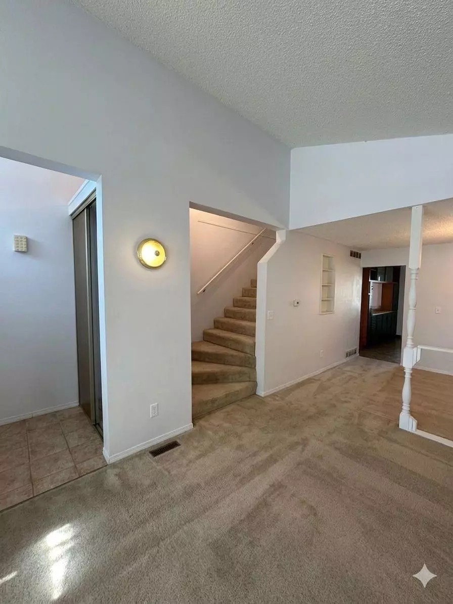 Family Room Photo of 1965 Flynn Crescent, Coquitlam, BC