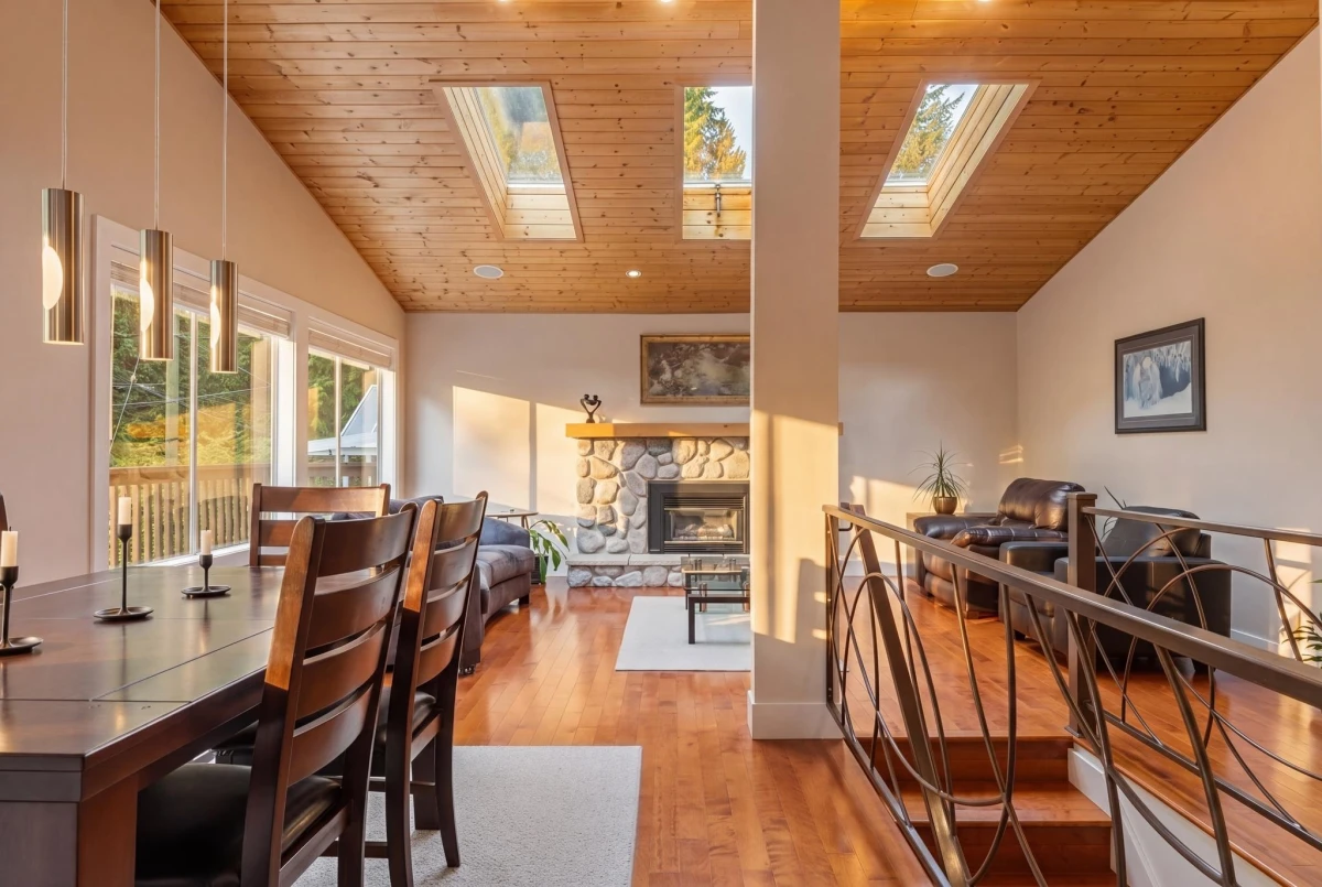 Kitchen Photo of 676 Wellington Drive, North Vancouver, BC