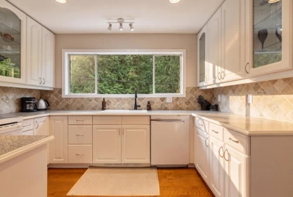 Primary Bathroom Photo of 676 Wellington Drive, North Vancouver, BC