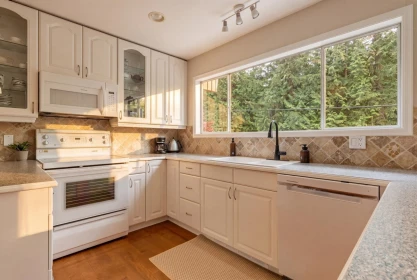 Primary Bedroom Photo of 676 Wellington Drive, North Vancouver, BC