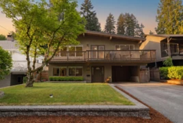 676 Wellington Drive, North Vancouver, BC
