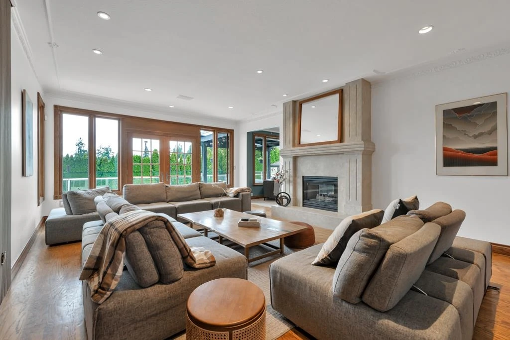 Living Room Photo of 12256 57 Avenue, Surrey, BC