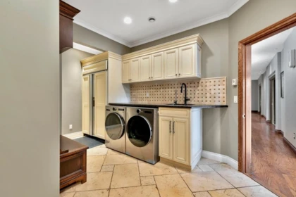 Primary Bathroom Photo of 12256 57 Avenue, Surrey, BC